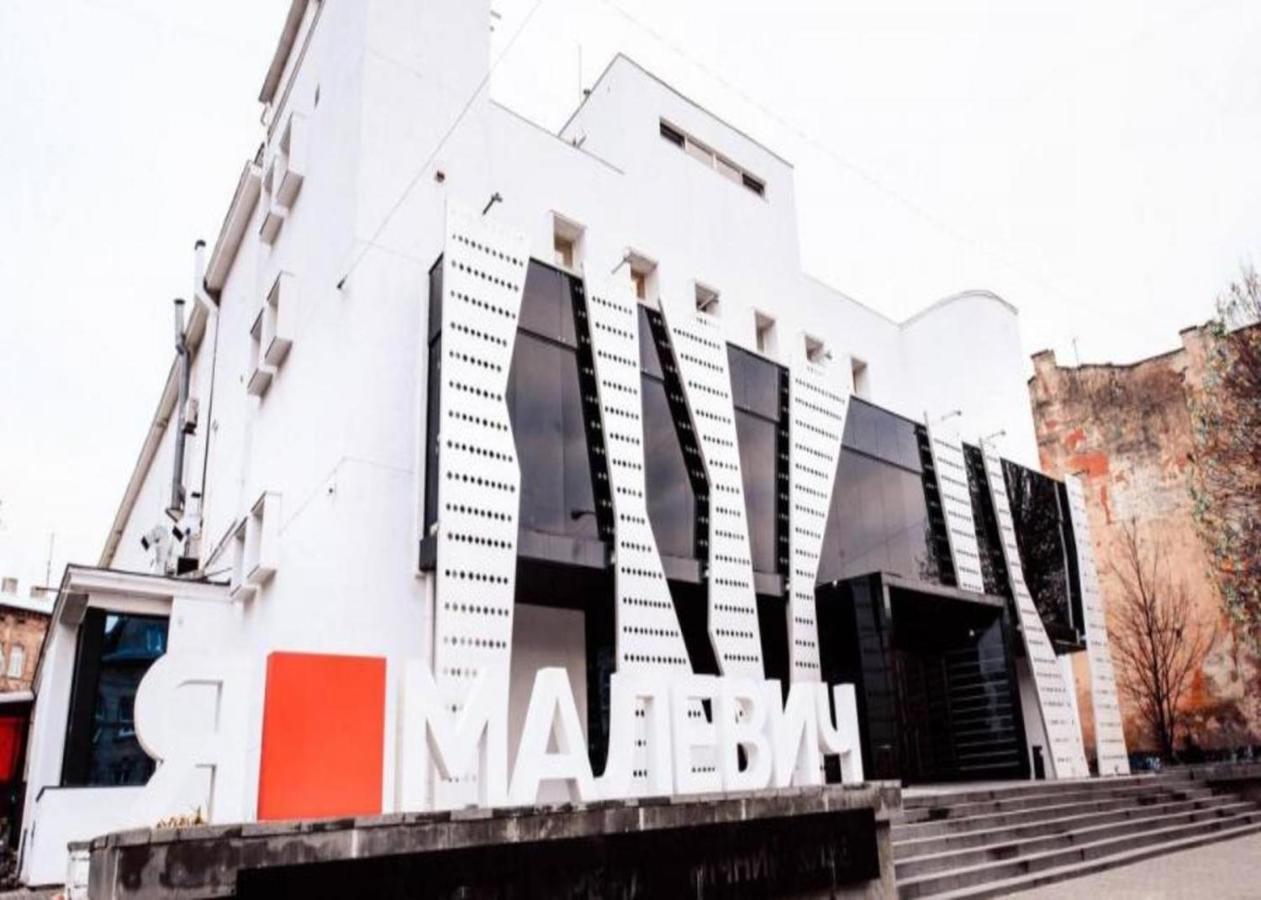 Mini Economy Apartments - Chornovola Avenue - 2 Minutes To The Opera House Liov Exterior foto